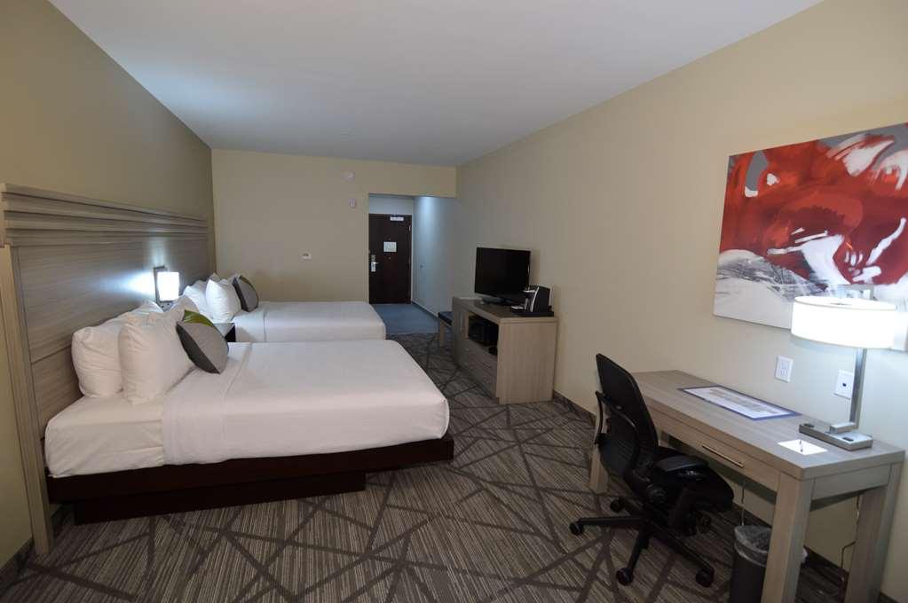 Comfort Inn & Suites Houston I-45 North - Iah Aldine Room photo